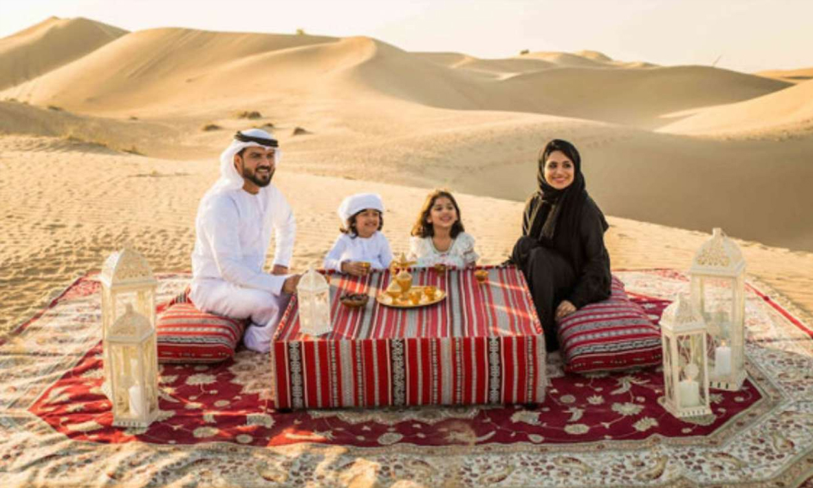 Enjoy-Family-tour-in-desert-safari