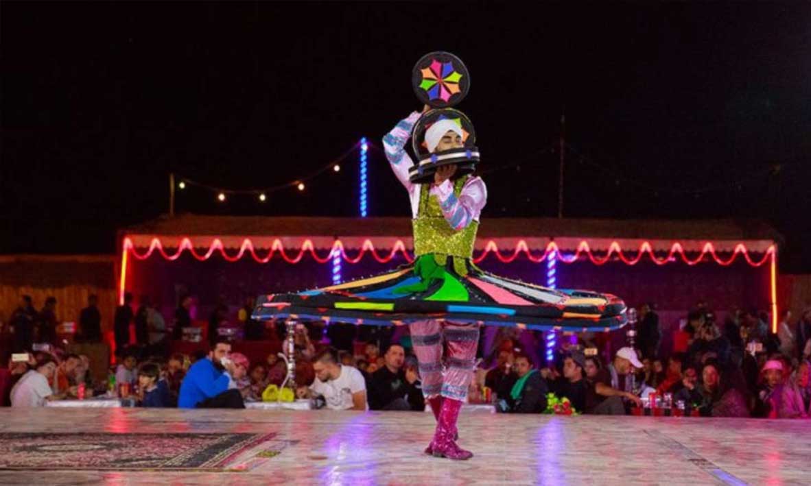 Tanoora-Dance-in-desert-safari-at-night