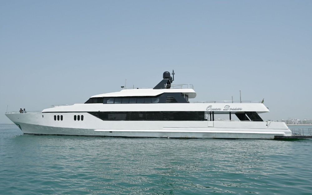 141 Feet Yacht