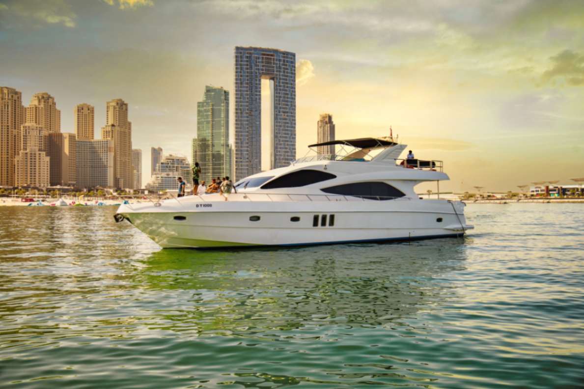 Majesty 77ft Yacht Rental