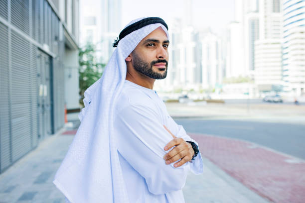 traditional Dubai Arabic dress for men
