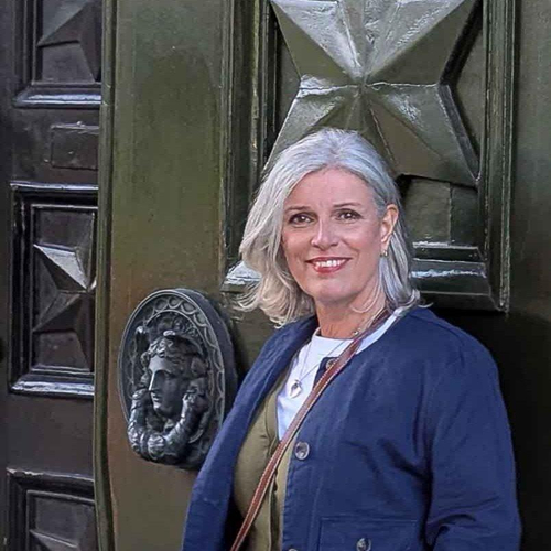 Suzanne Jones
