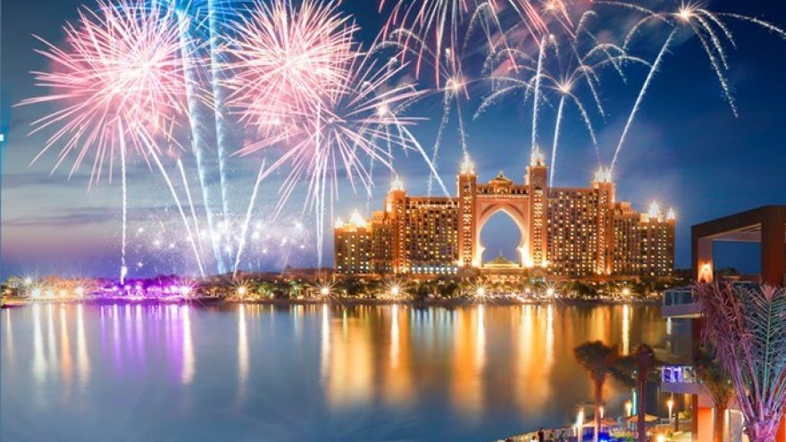 atlantis fireworks