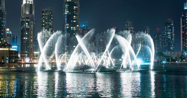 The Dubai Fountain Show: Location, Timings, Tickets & Visitor Guide